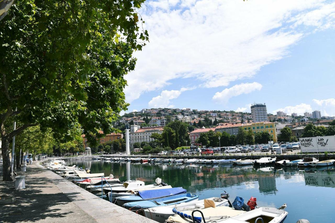 Apartman Ztc Rijeka Exterior foto