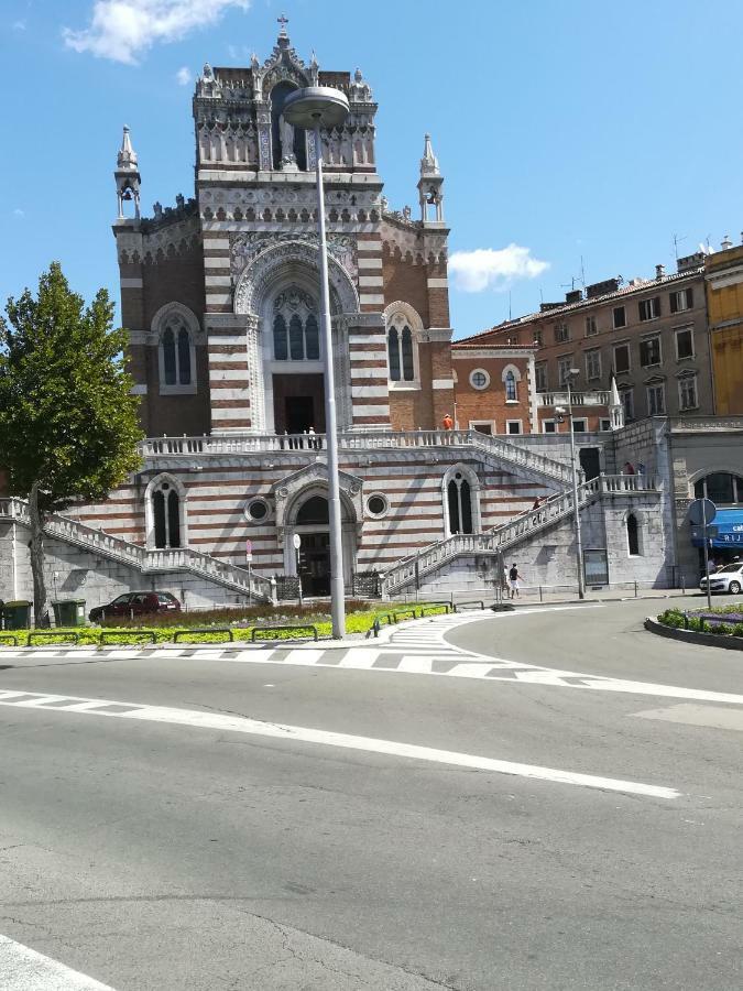 Apartman Ztc Rijeka Exterior foto